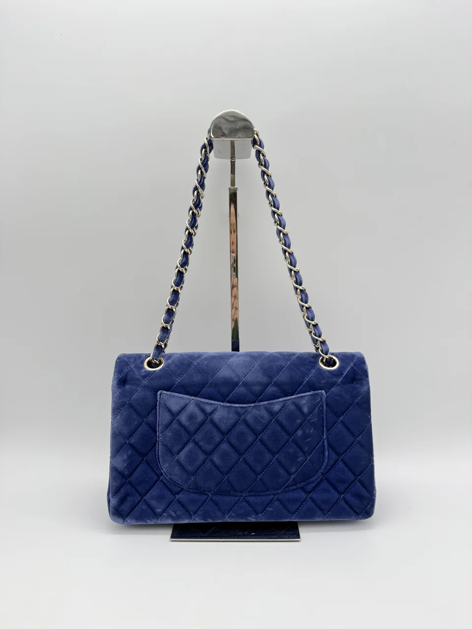 CHANEL MATELASSE 25 DOUBLE FLAP view 5