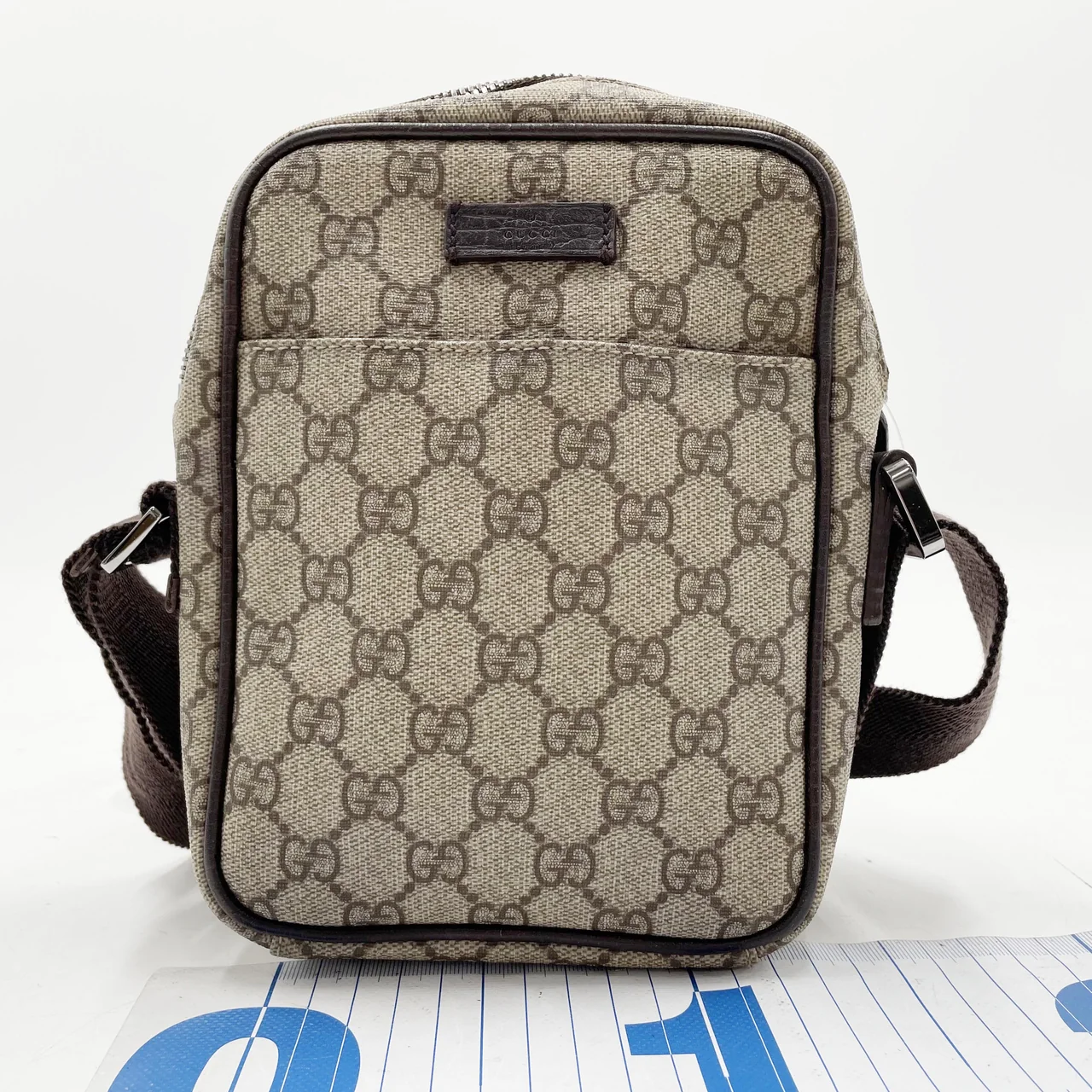 GUCCI GG SUPREME SHOULDER BAG