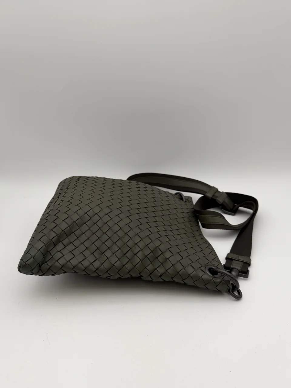 BOTTEGA VENETA INTRECCIATO SHOULDER BAG view 4