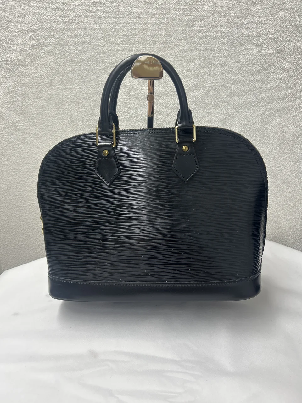 LV EPI ALMA (NOIR) view 10