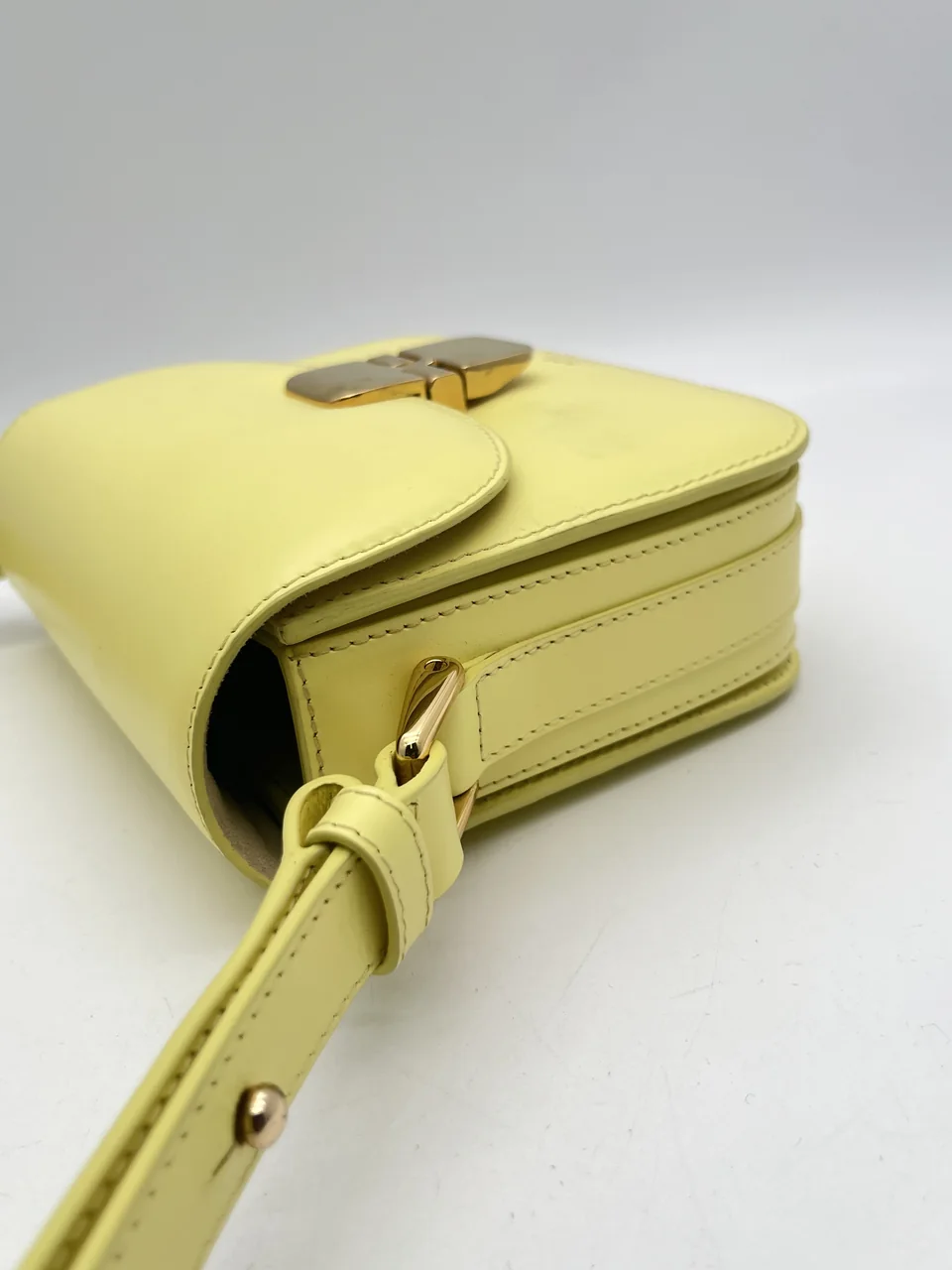 APC SHOULDER BAG (YELLOW) view 4