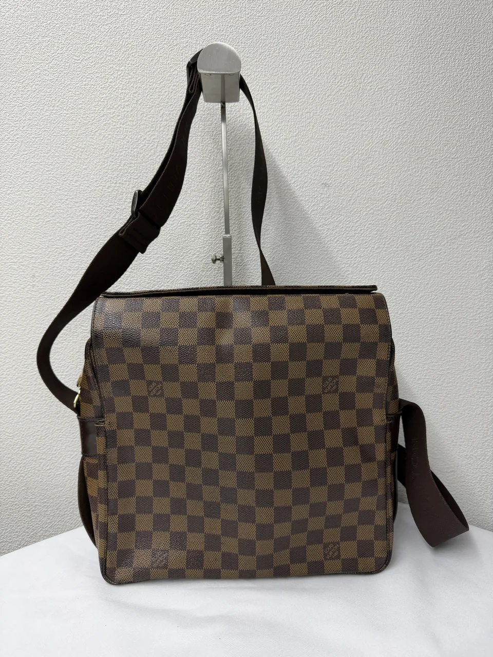 LV DAMIER NAVIGLIO view 11