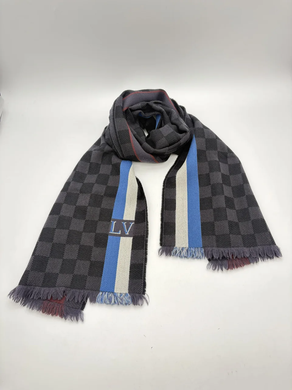 LV ECHARPE MESSAGE view 4