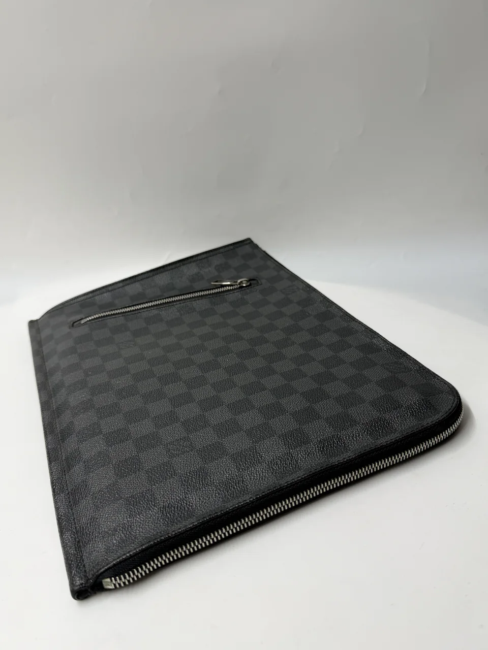 LV DAMIER GRAPHITE POSHE DOCUMENT view 11