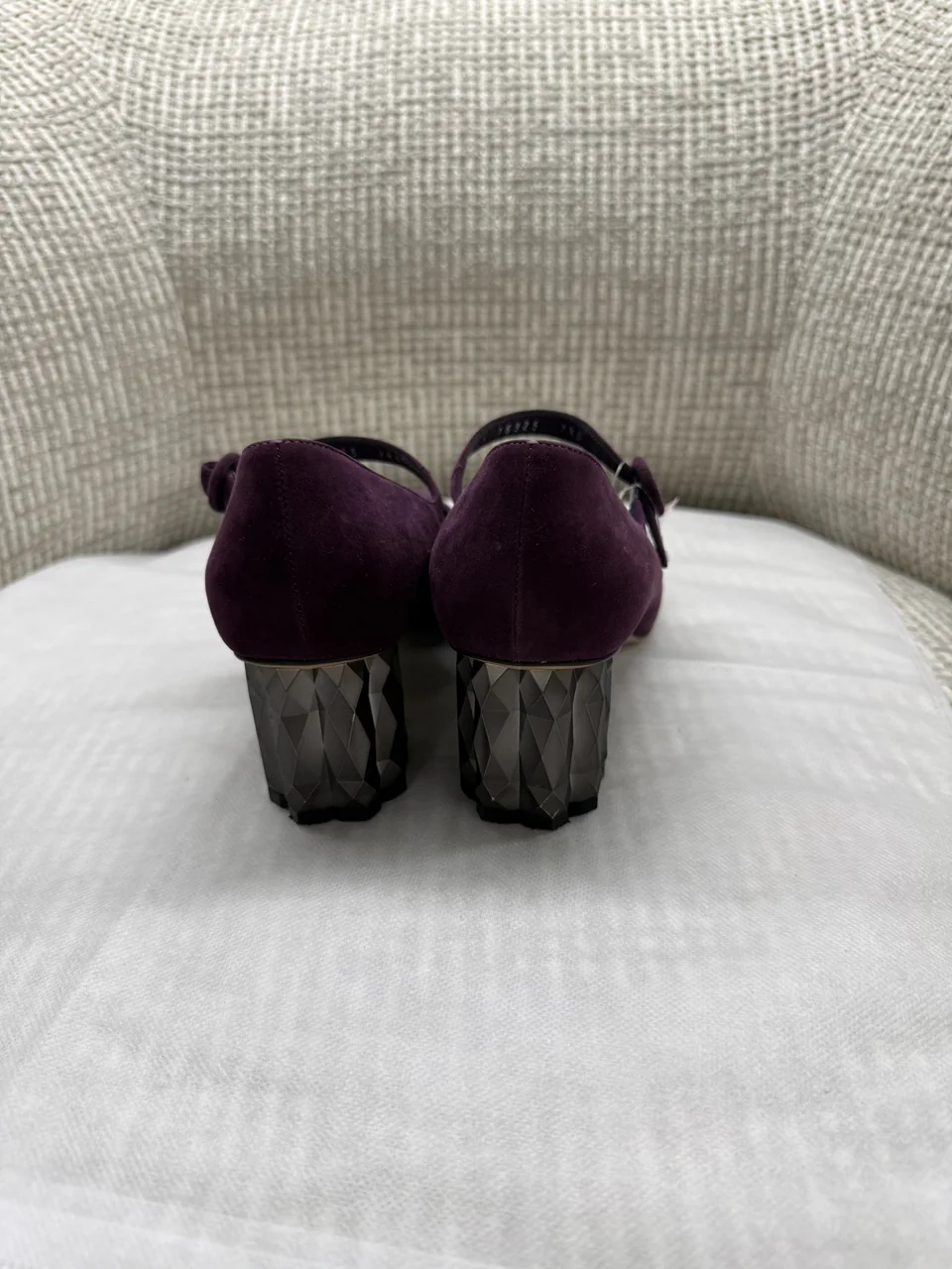 SALVATORE FERRAGAMO PUMPS view 3