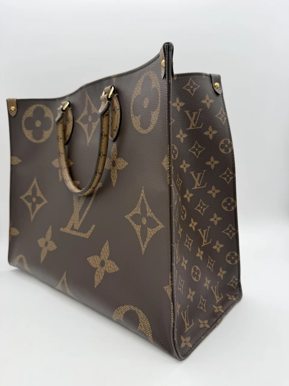 LOUIS VUITTON ON THE GO GM view 6
