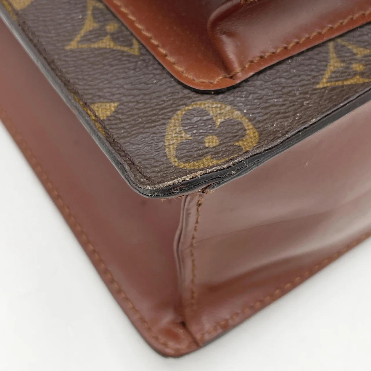 LV MONOGRAM MONCEAU view 12