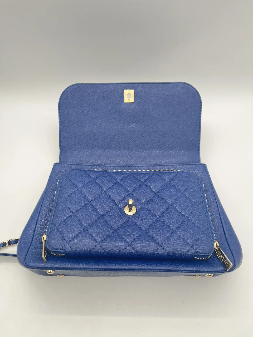 CHANEL CAVIAR MATELASSE BUSINESS AFFINITY (24 SERIAL CODE) view 9