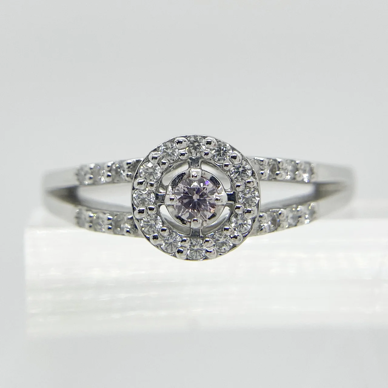 PT900 DIAMOND RING 0.15/0.07CT 5.5G