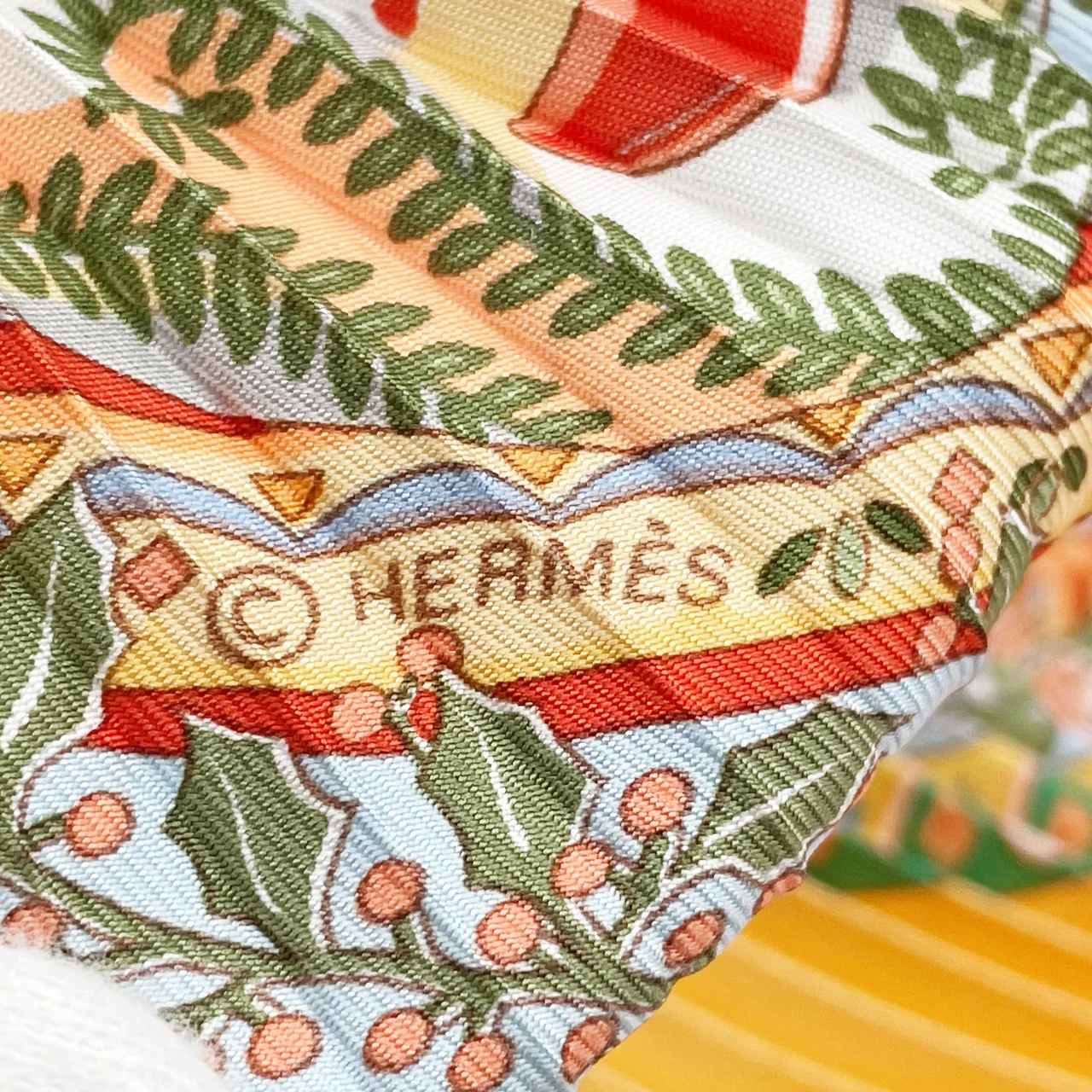 HERMES PLEATED SCARF (ORANGE) view 3