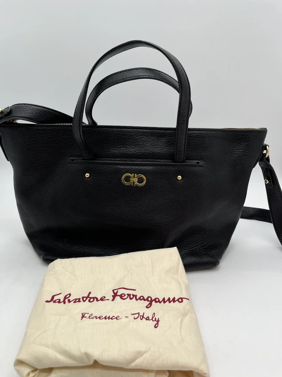 SALVATORE FERRAGAMO GANCINI TWO-WAY BAG (BLACK)