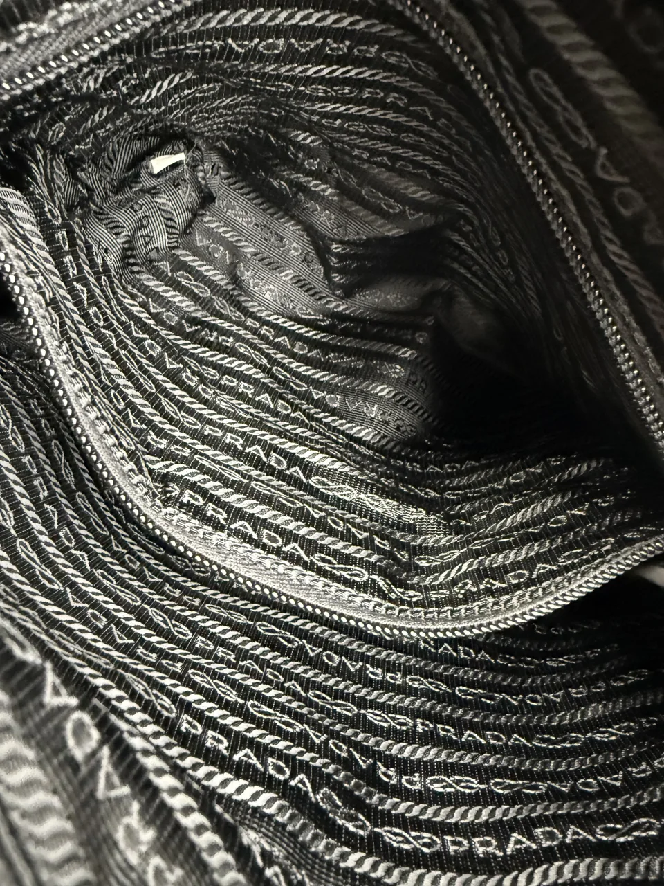 PRADA SHOULDER BAG view 9