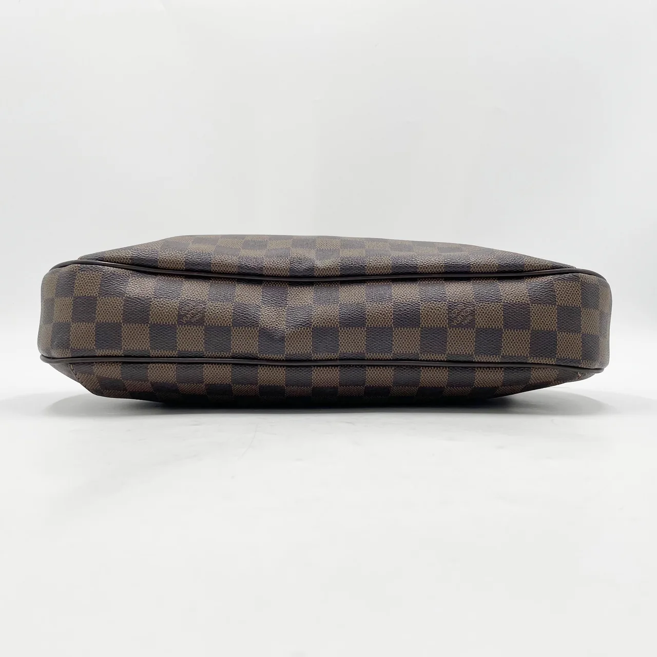 LV DAMIER THAMES GM view 3