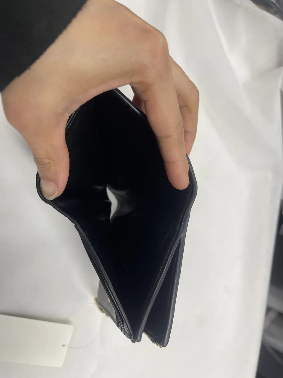 BOTTEGA VENETA BIFOLD WALLET (BLACK) view 10