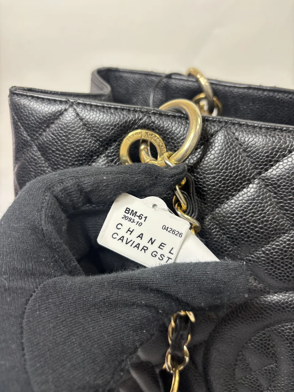 CHANEL CAVIAR GST view 9