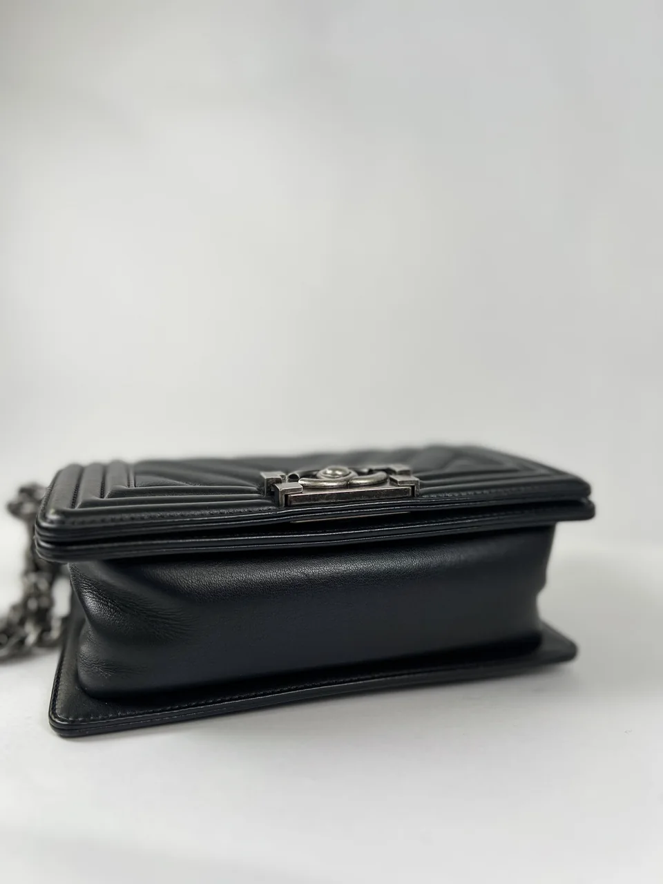CHANEL LAMB SKIN LE BOY (26 SERIAL CODE) view 16