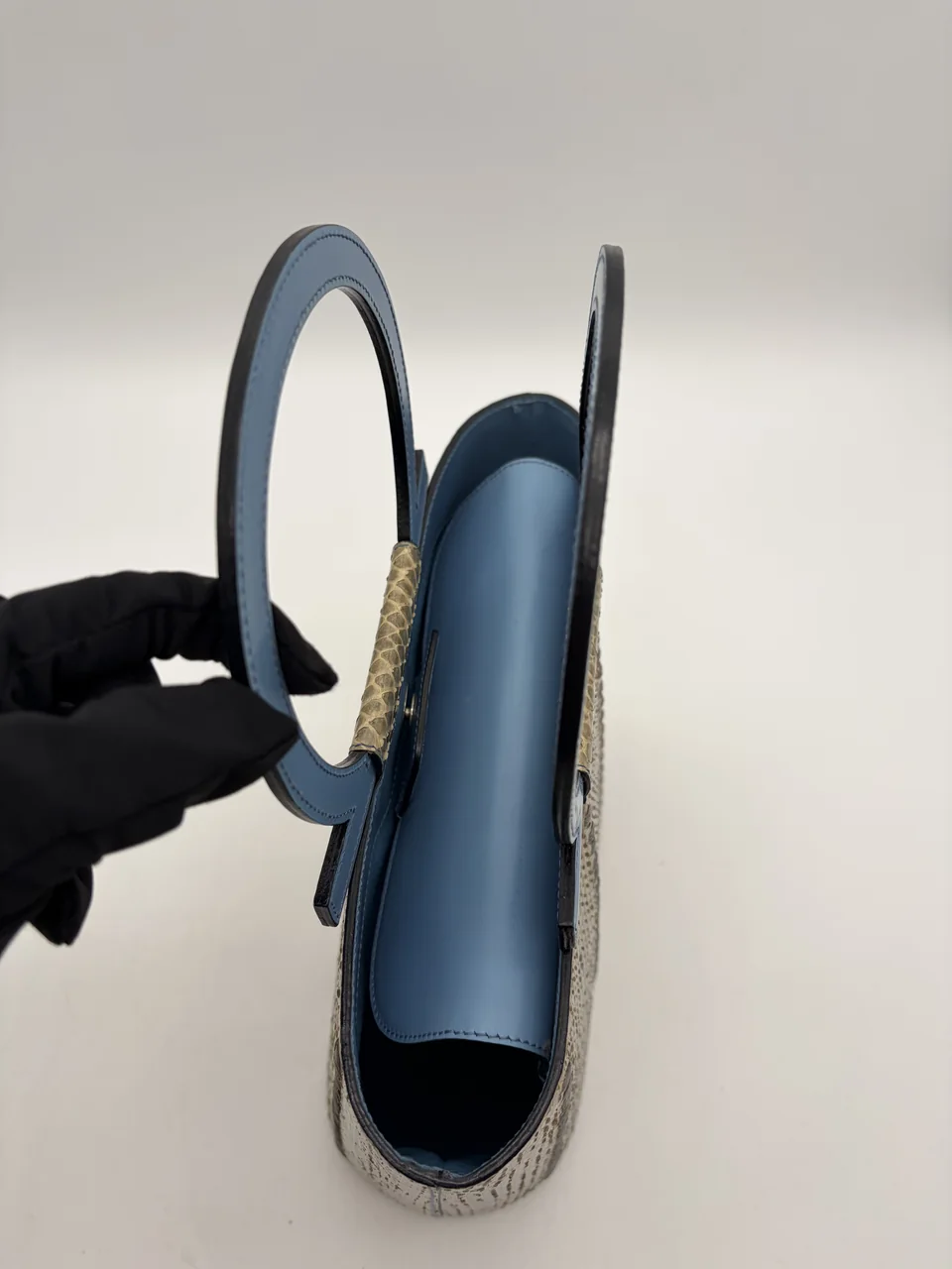 SALVATORE FERRAGAMO HANDBAG view 6