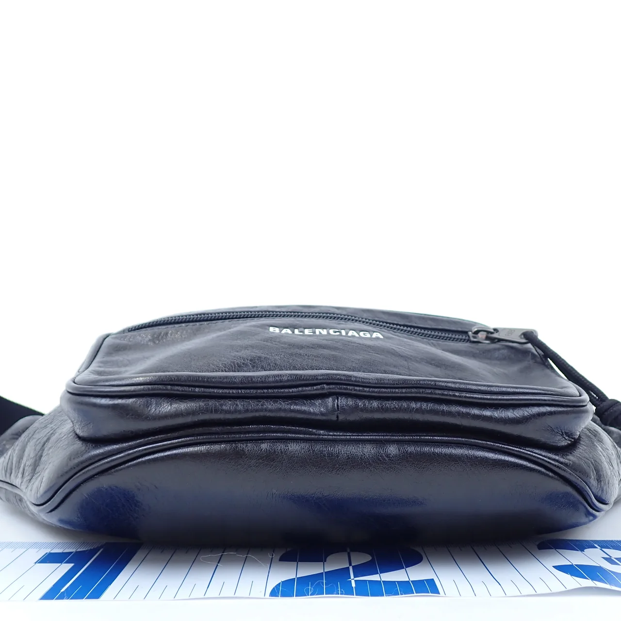 BALENCIAGA EVERYDAY BELT BAG view 4
