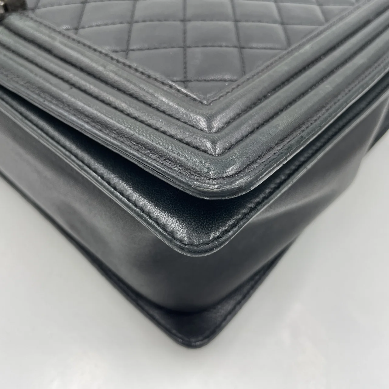 CHANEL LAMB SKIN LE BOY (17 SERIAL CODE) view 6