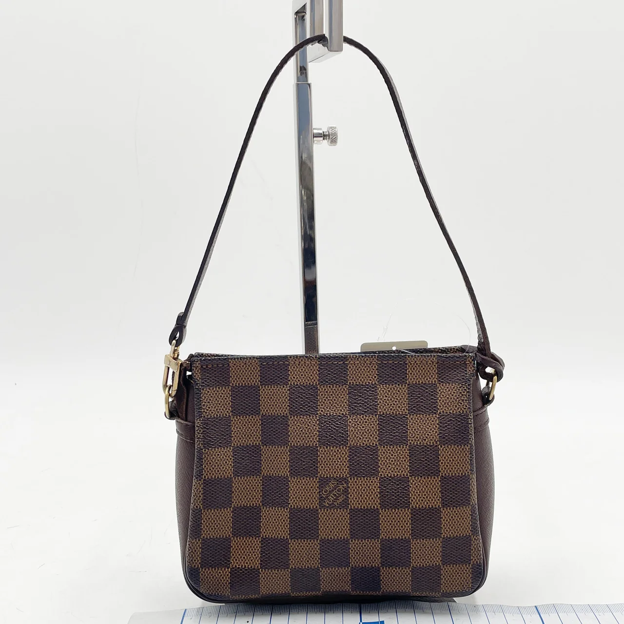 LV DAMIER TROUSSE MAKEUP hover