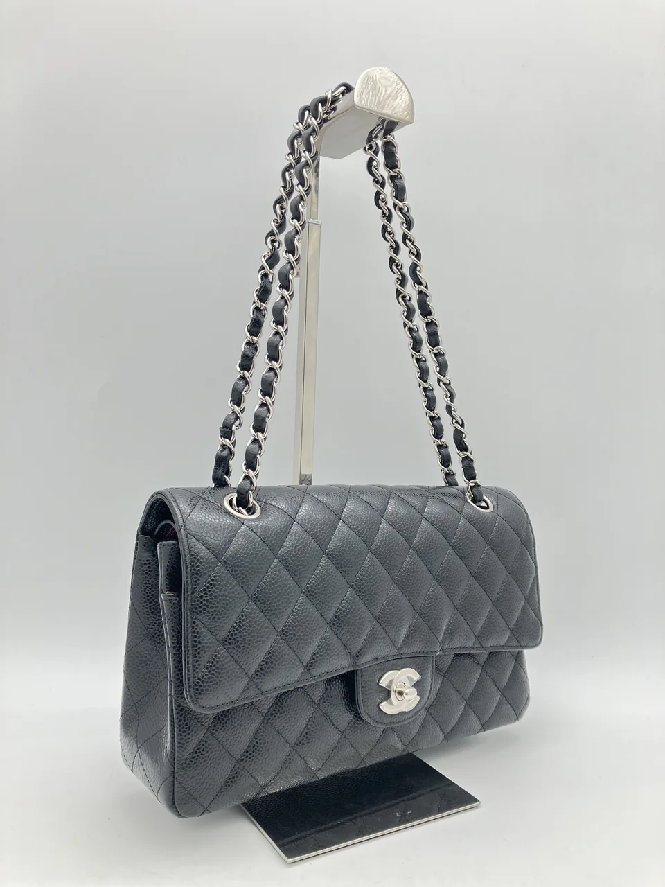 CHANEL CAVIAR DOUBLE FLAP MATELASSE 25 hover