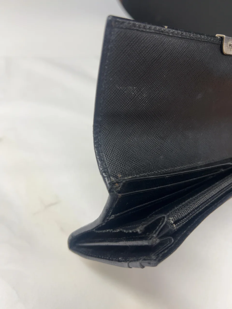 TG-81 422-9 PRADA SAFFIANO BIFOLD WALLET photo 8