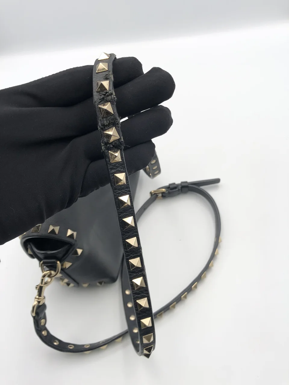 VALENTINO GARAVANI ROCKSTUD SHOULDER BAG view 9