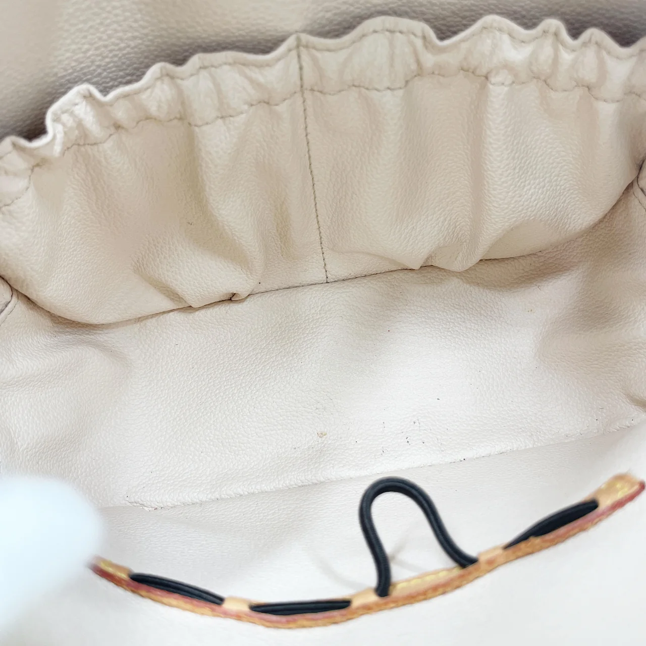 LV MONOGRAM SPONTINI view 10