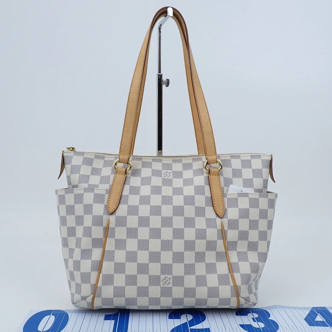 LV AZURE TOTALLY PM