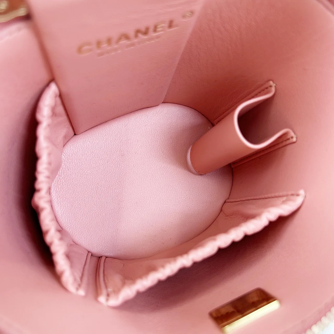 CHANEL MATELASSE TWO-WAY CHAIN SHOULDER BAG view 9