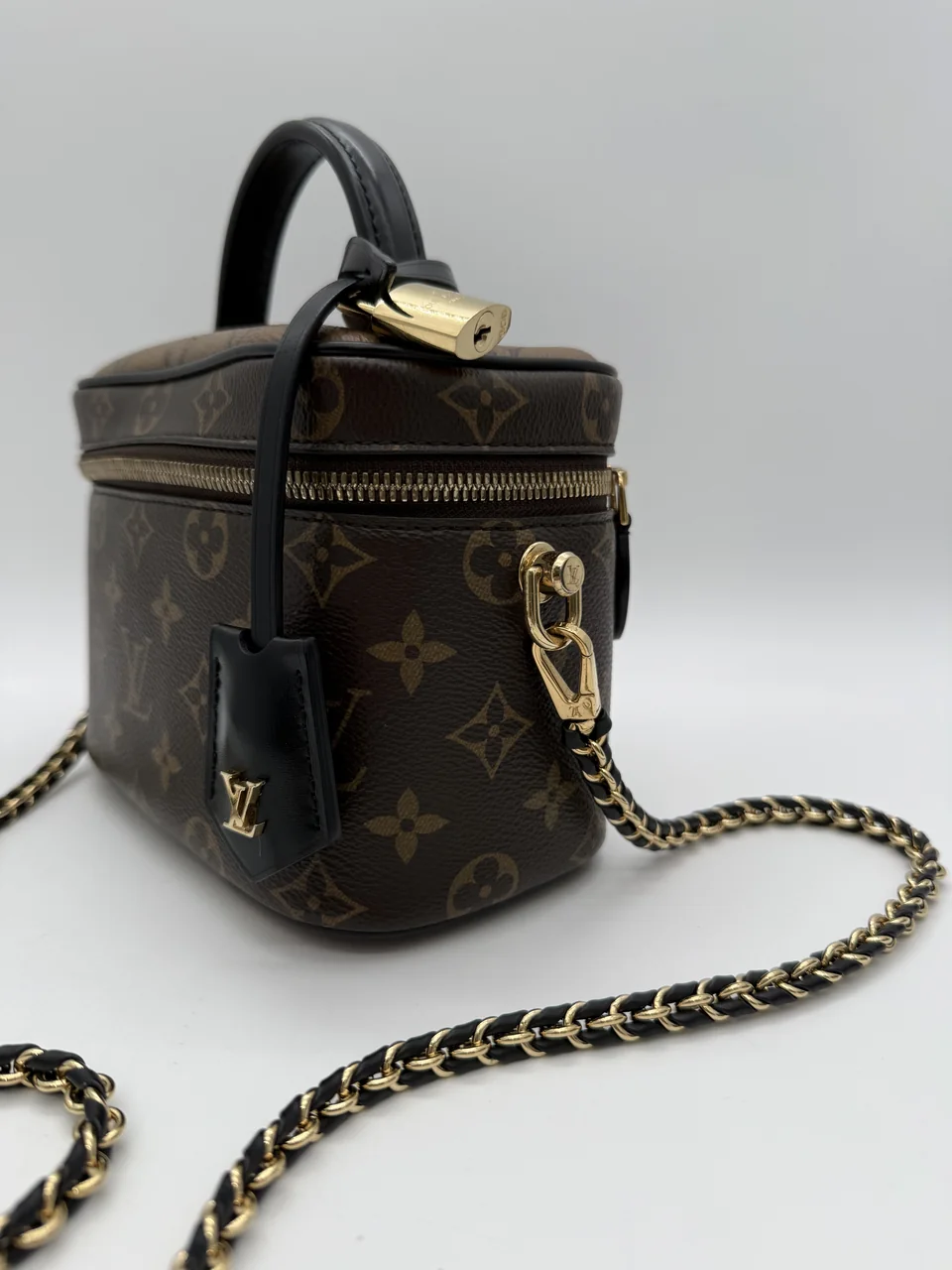 LV MONOGRAM VANITY NV PM (MICROCHIPPED) view 6