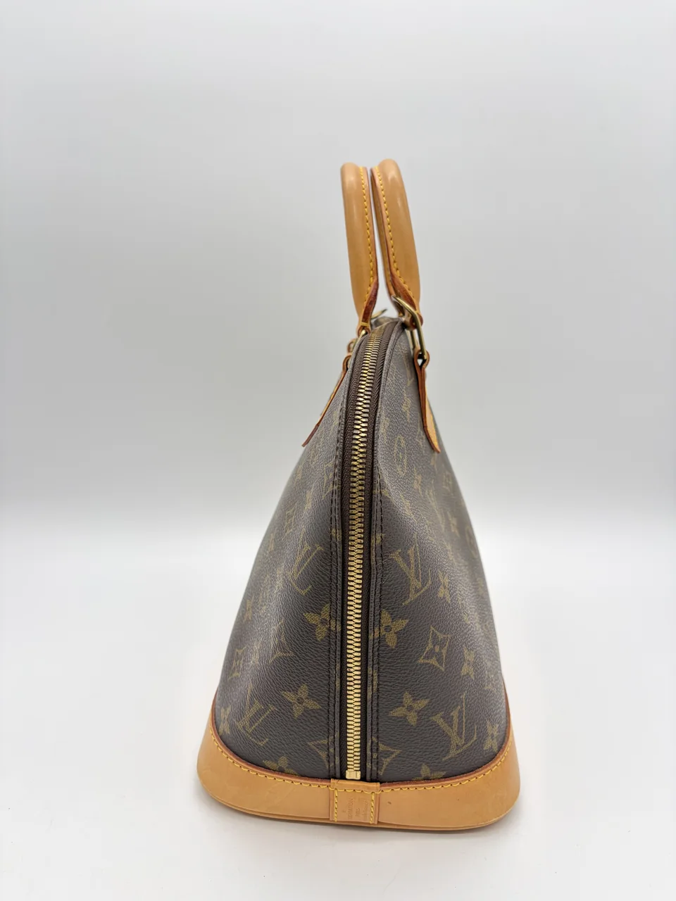 LV MONOGRAM ALMA view 4