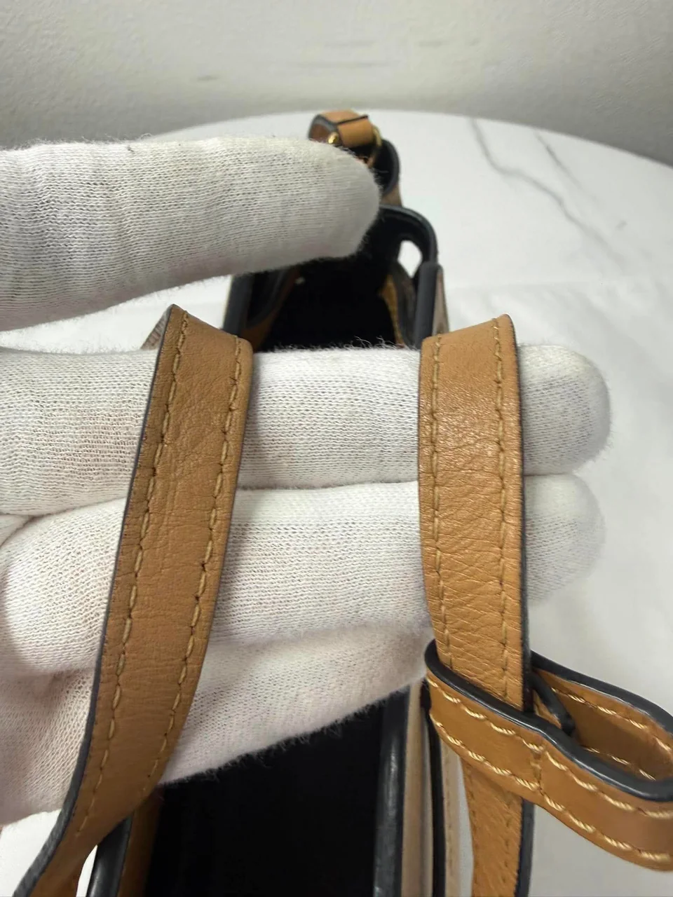 LOEWE SHOULDER BAG view 3