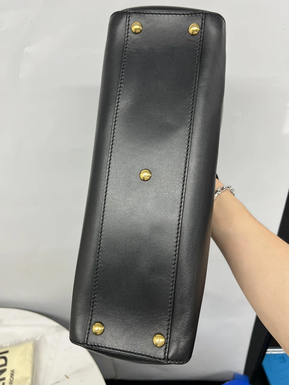 FENDI PEEK-A-BOO (BLACK) view 6