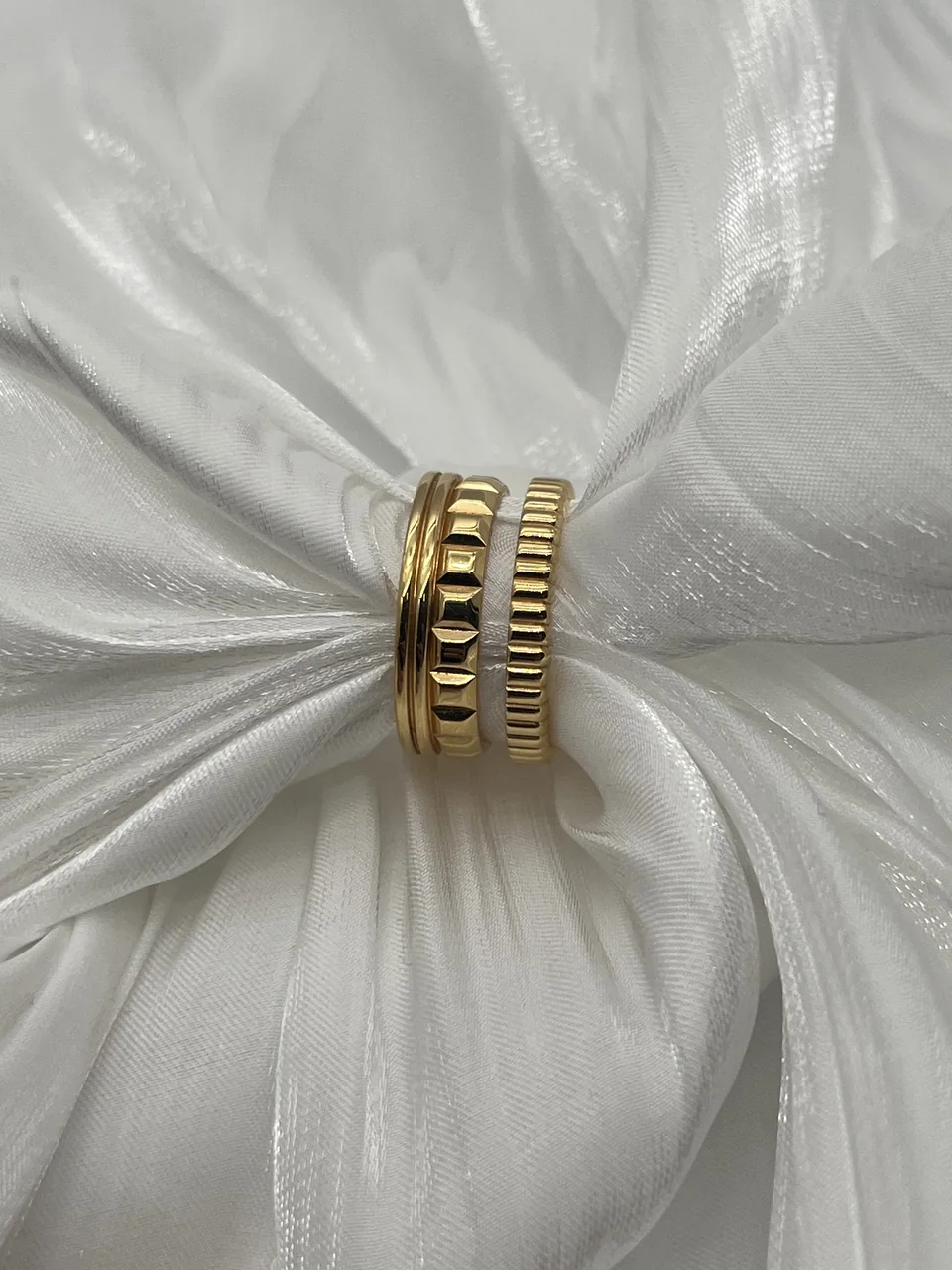 750YG BOUCHERON QUATRE RADIANT RING 8.5G view 3