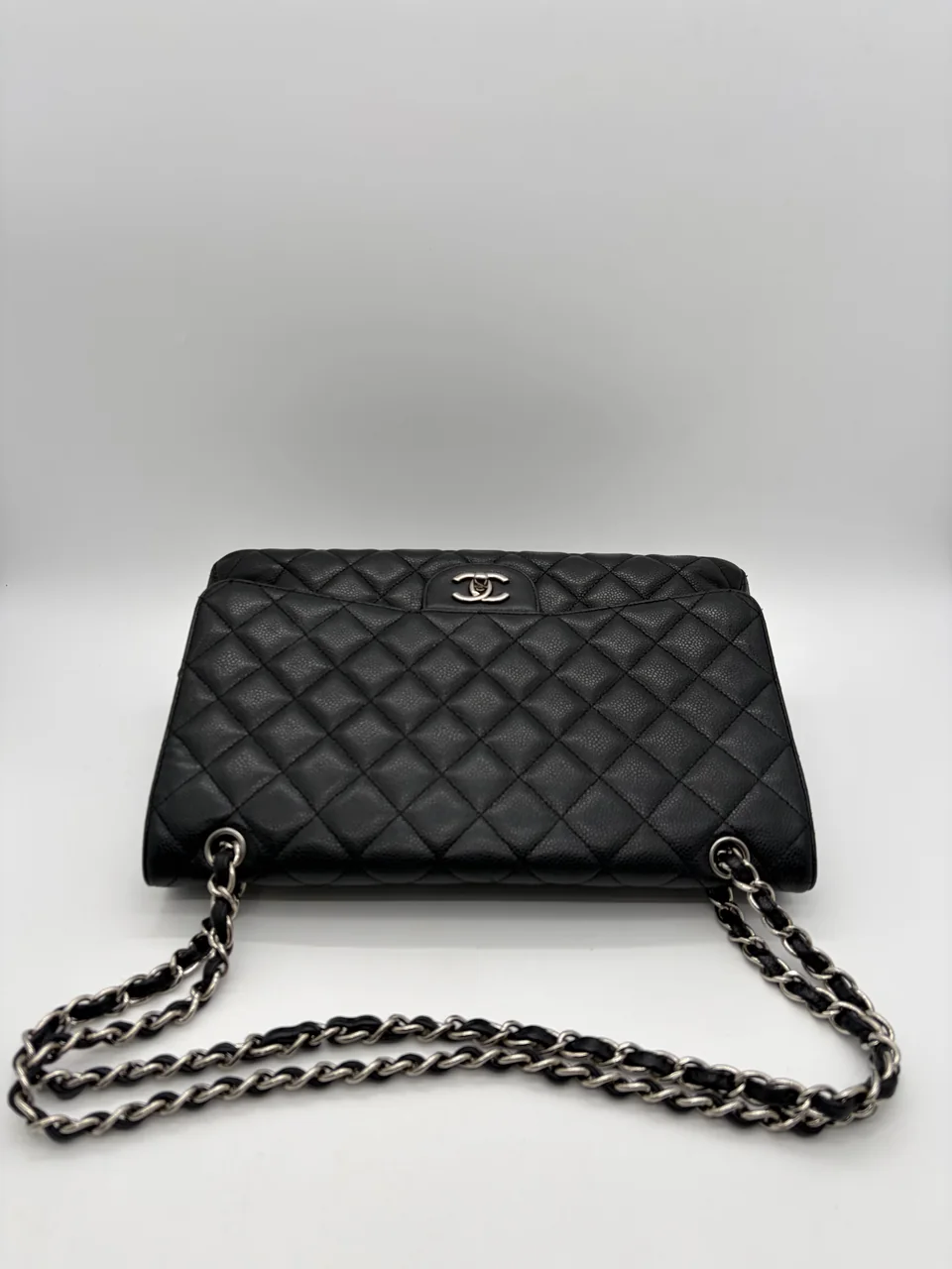 CHANEL CAVIAR MAXI DECA MATELASSE (13 SERIAL CODE) view 6