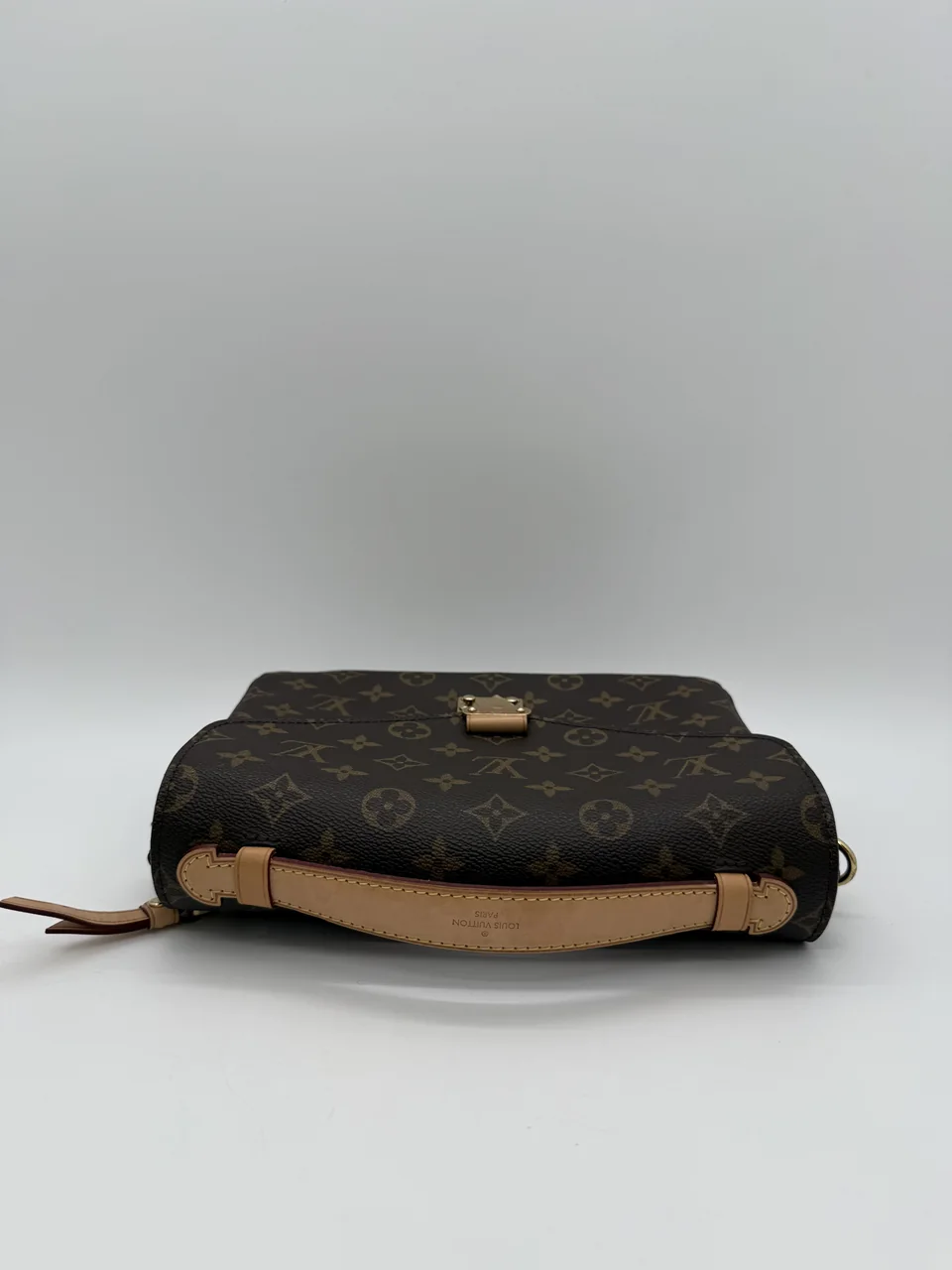 LV MONOGRAM POCHETTE METIS MM view 6