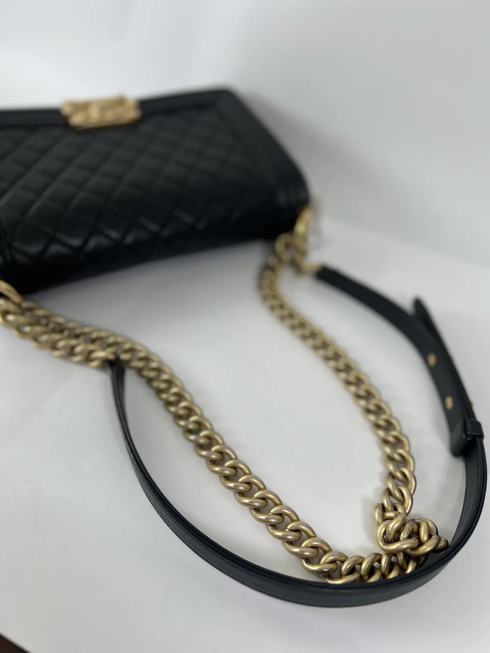 CHANEL CAVIAR LE BOY 25 view 20