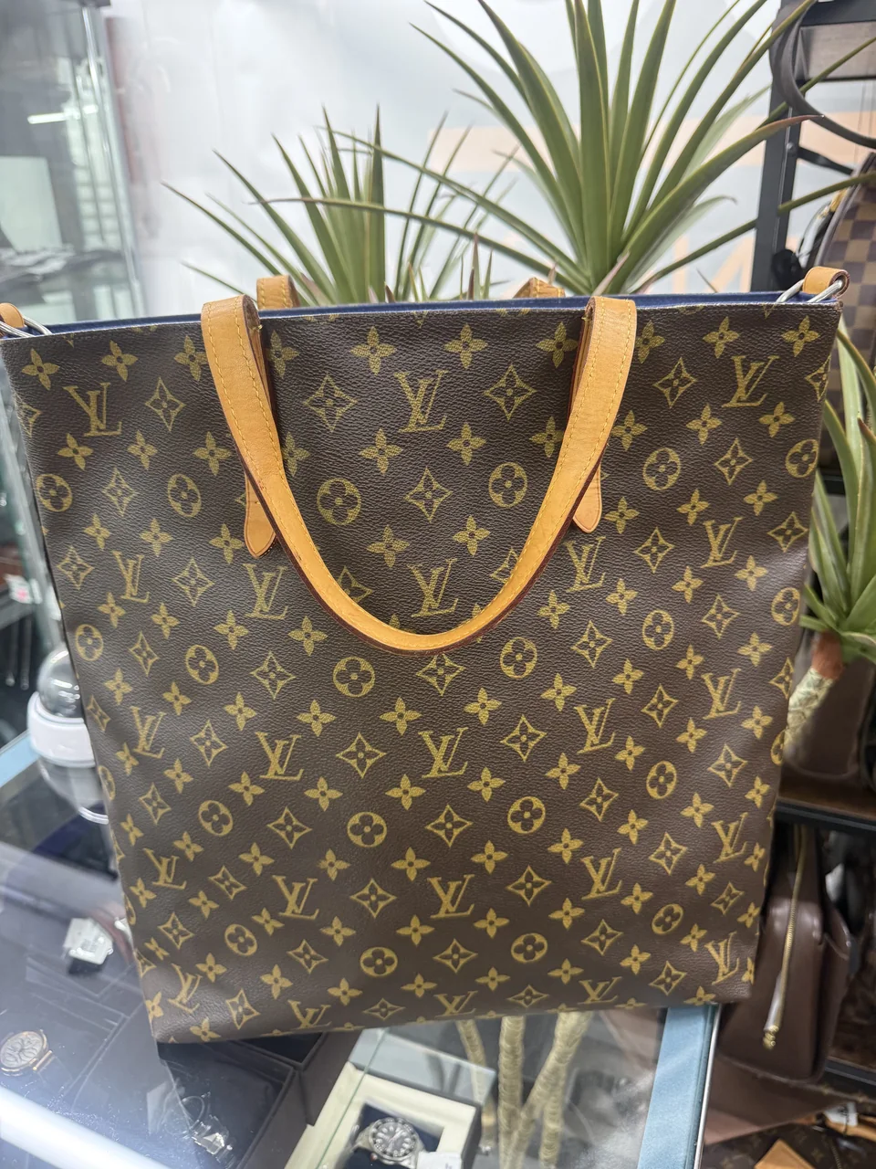 LV MONOGRAM M50147 view 3