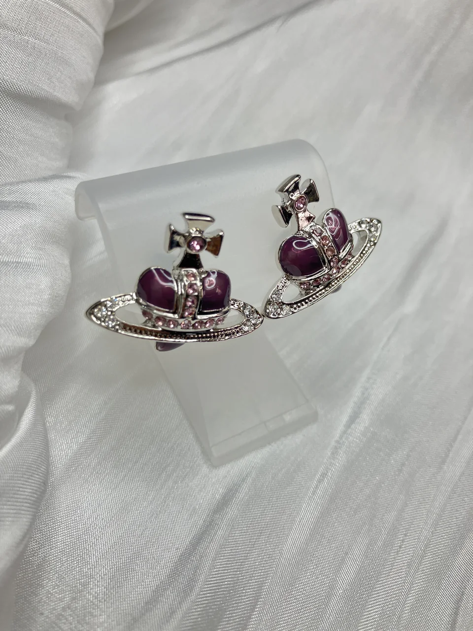 VIVIENNE WESTWOOD EARRINGS hover
