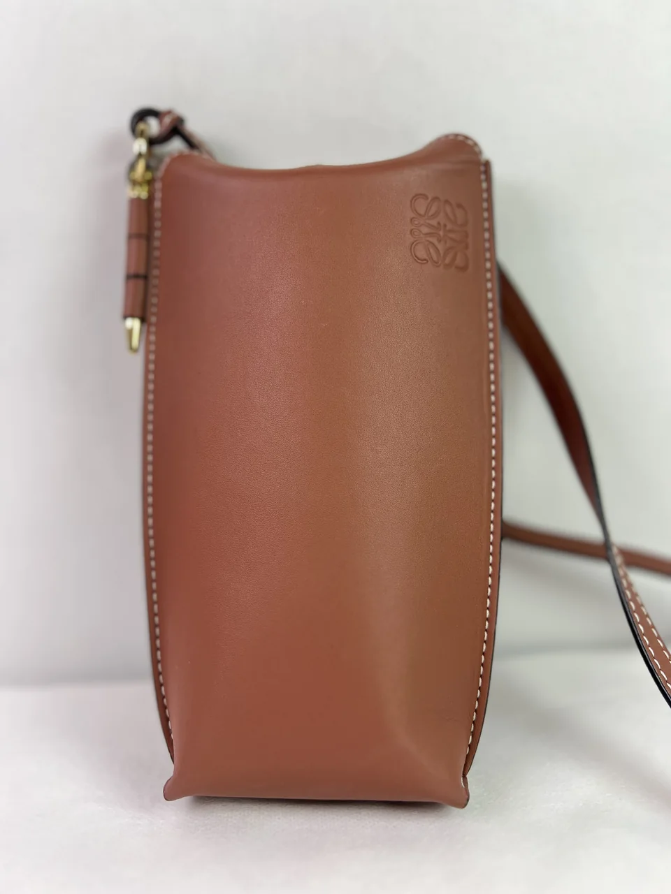 LOEWE SHOULDER BAG view 3