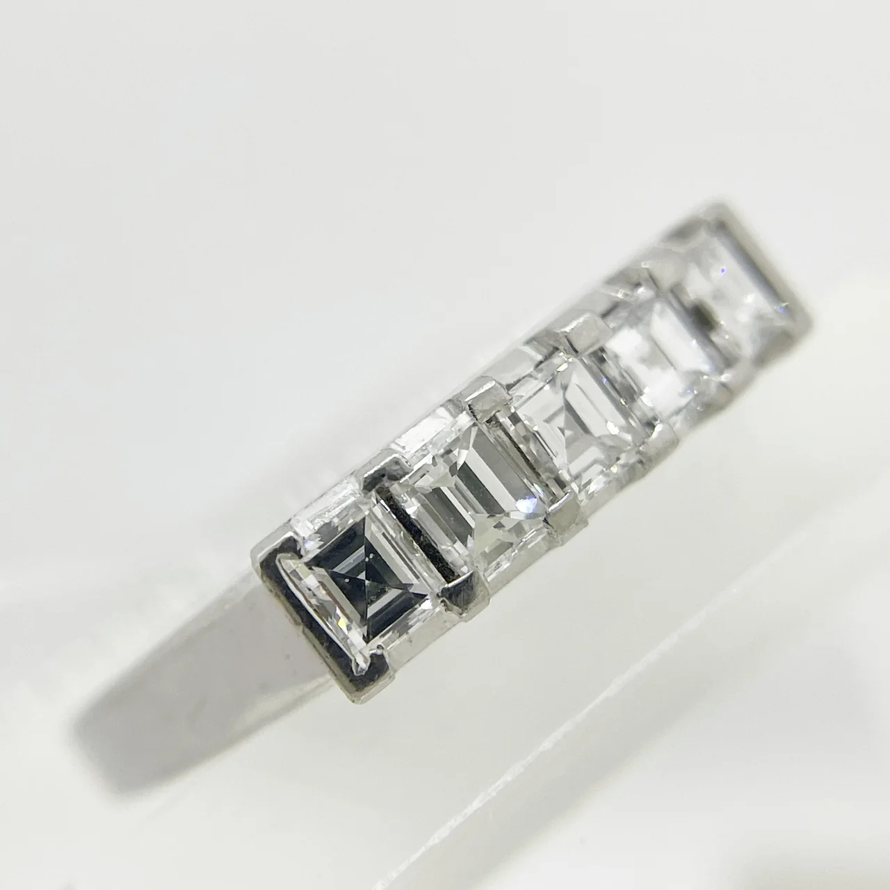 PT900 DIAMOND RING FD0.56CT 4.8G hover