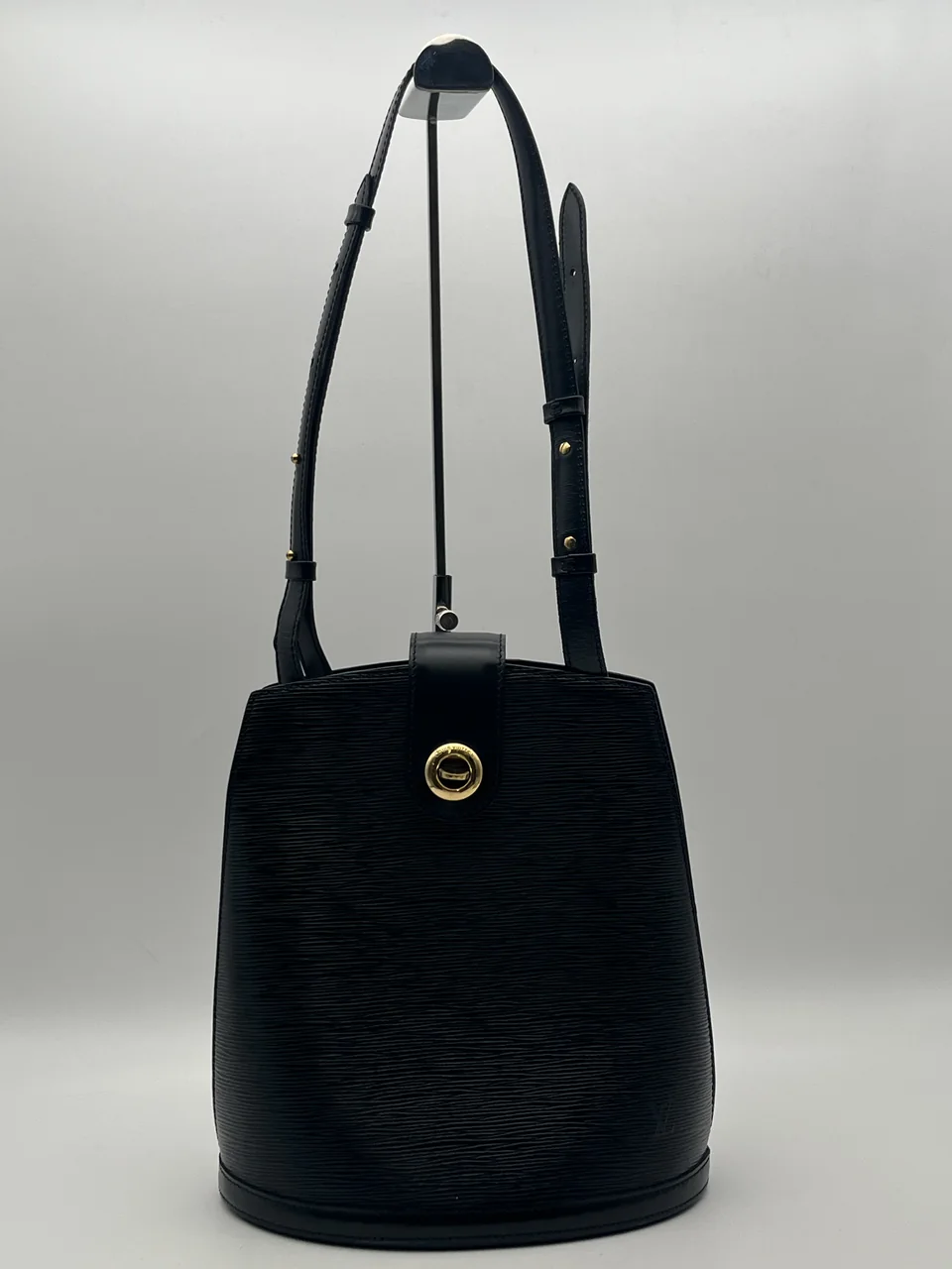 LV HANDBAG
