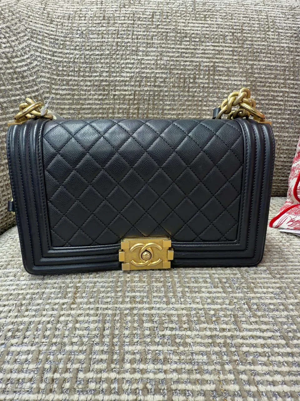 CHANEL CAVIAR LE BOY 25