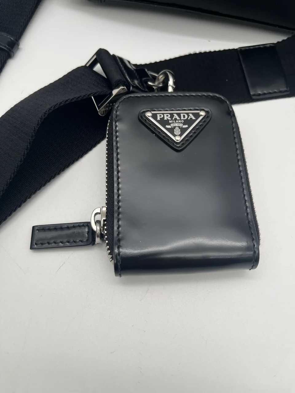 PRADA NYLON SHOULDER BAG (BLACK) view 9