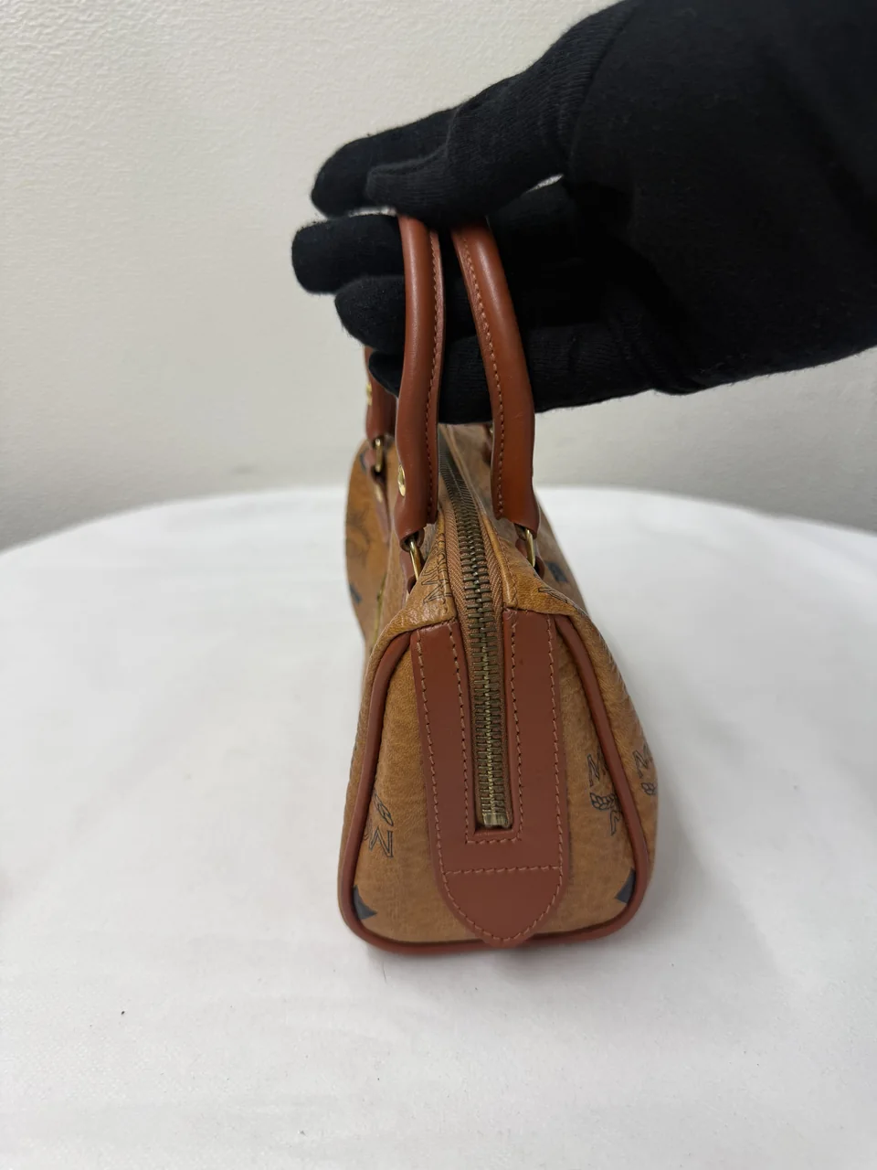 MCM TWO-WAY BAG (CAMEL) view 4
