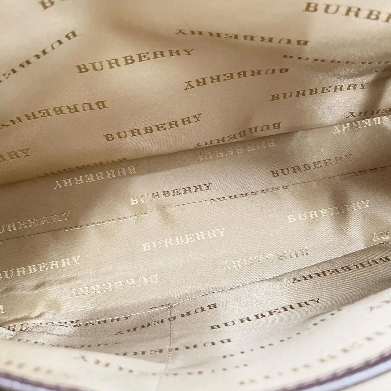 BURBERRY TOTE BAG (GRAY) view 8