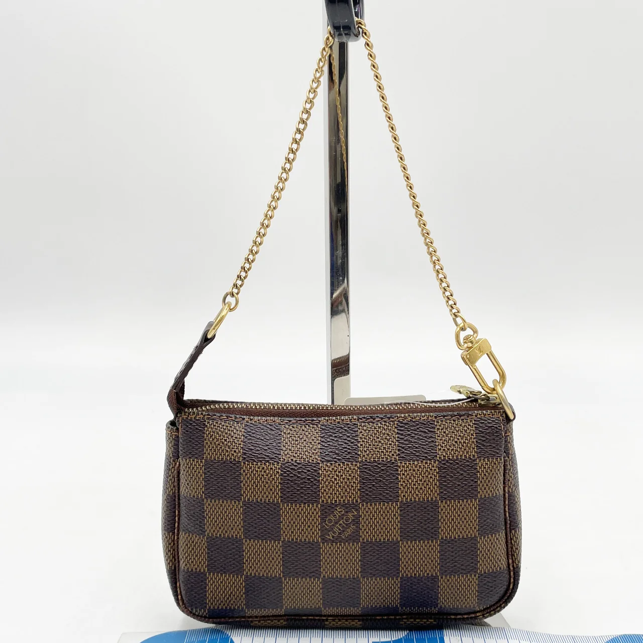 LV DAMIER MINI POCHETTE ACCESOIRE view 3