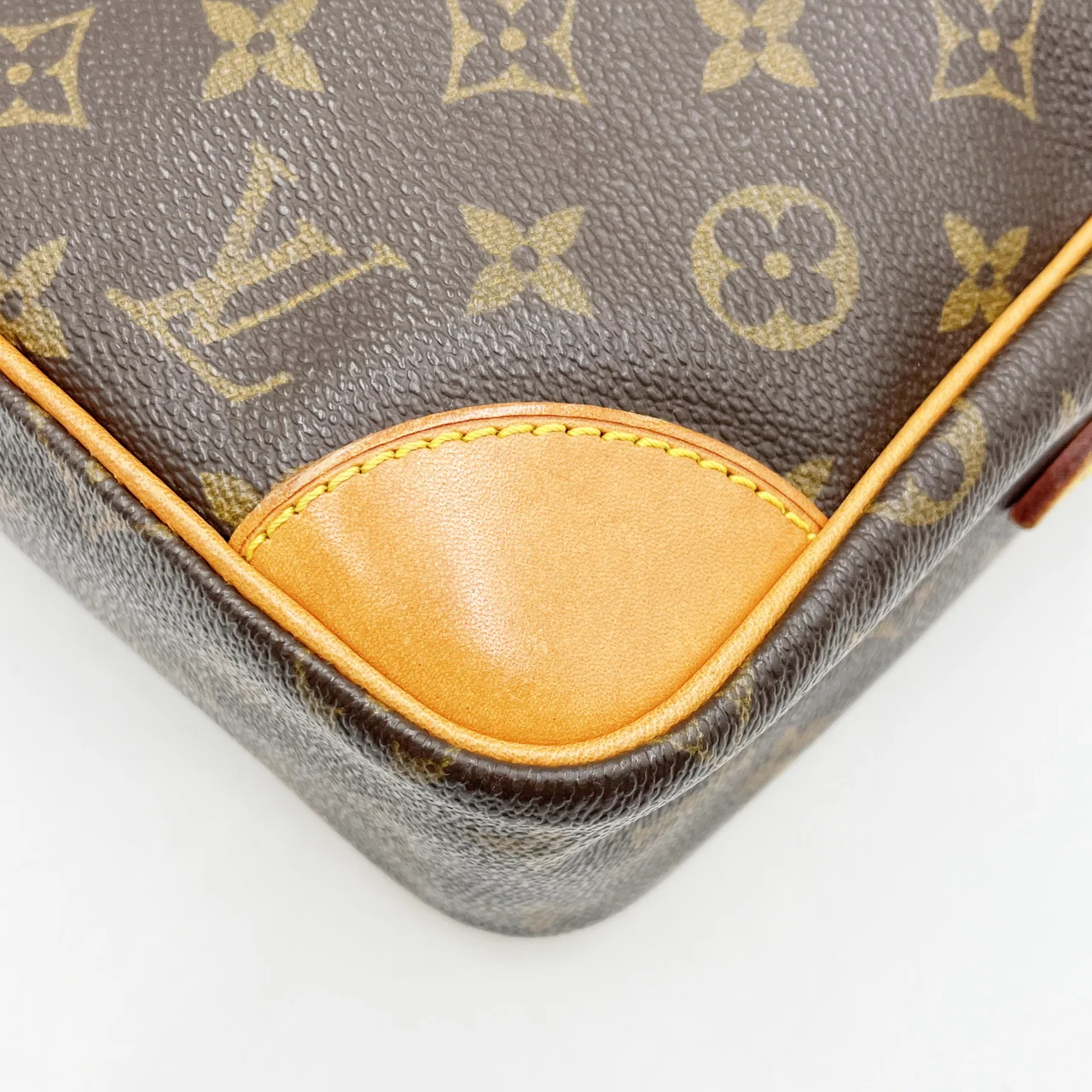 LV MONOGRAM TROCADERO 30 view 5