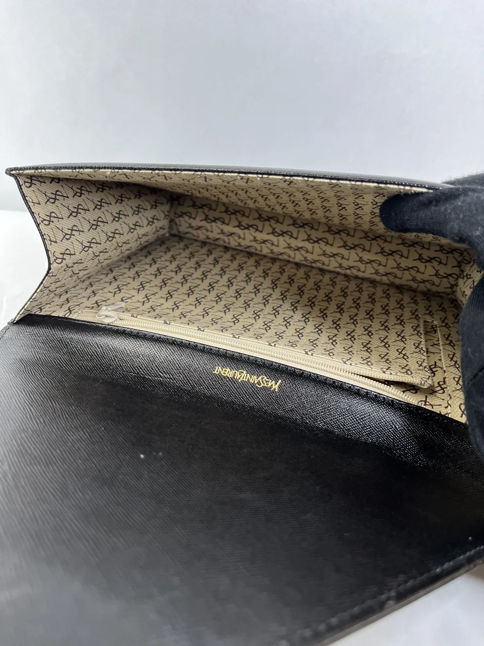 SAINT LAURENT CLUTCH view 8